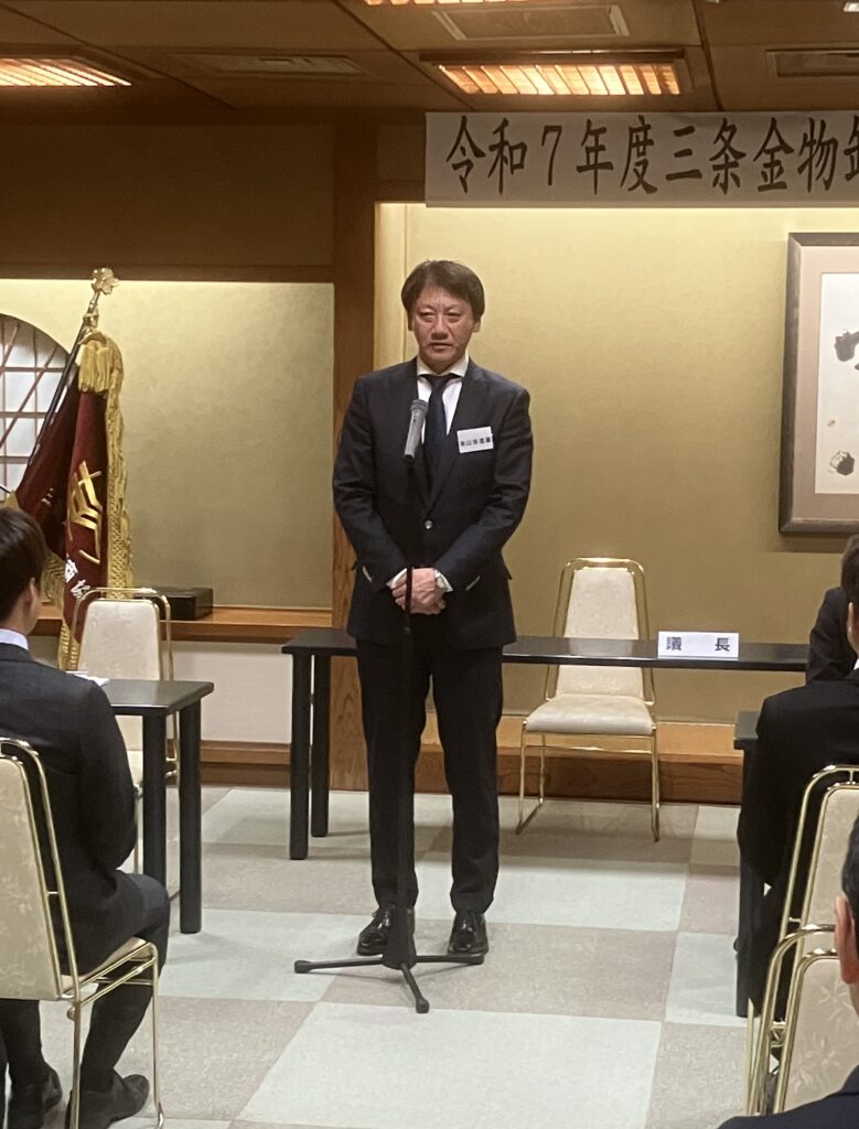 山谷理事長あいさつ